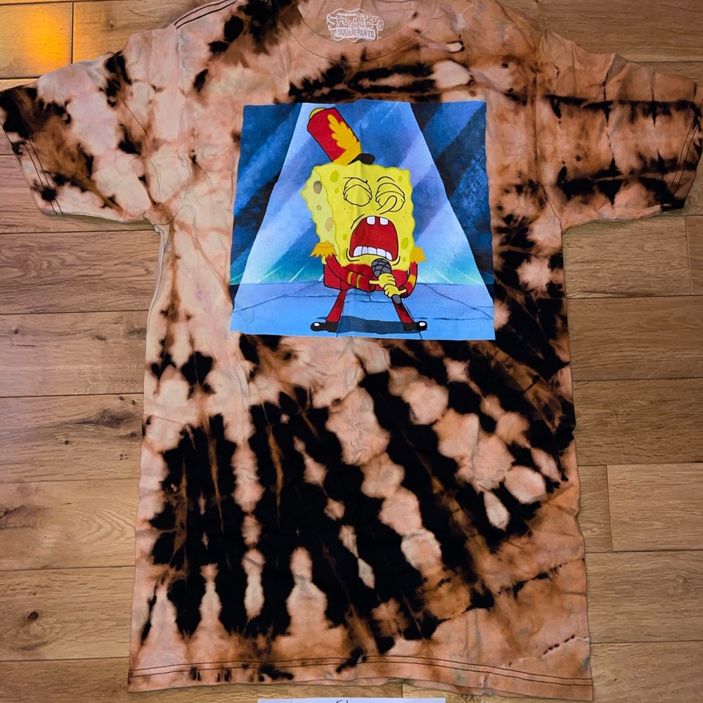 Bleached Tie Dyed Graphic T-Shirt